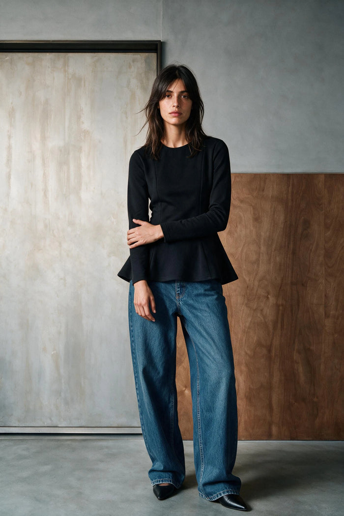 Effortless Peplum Top / BLACK