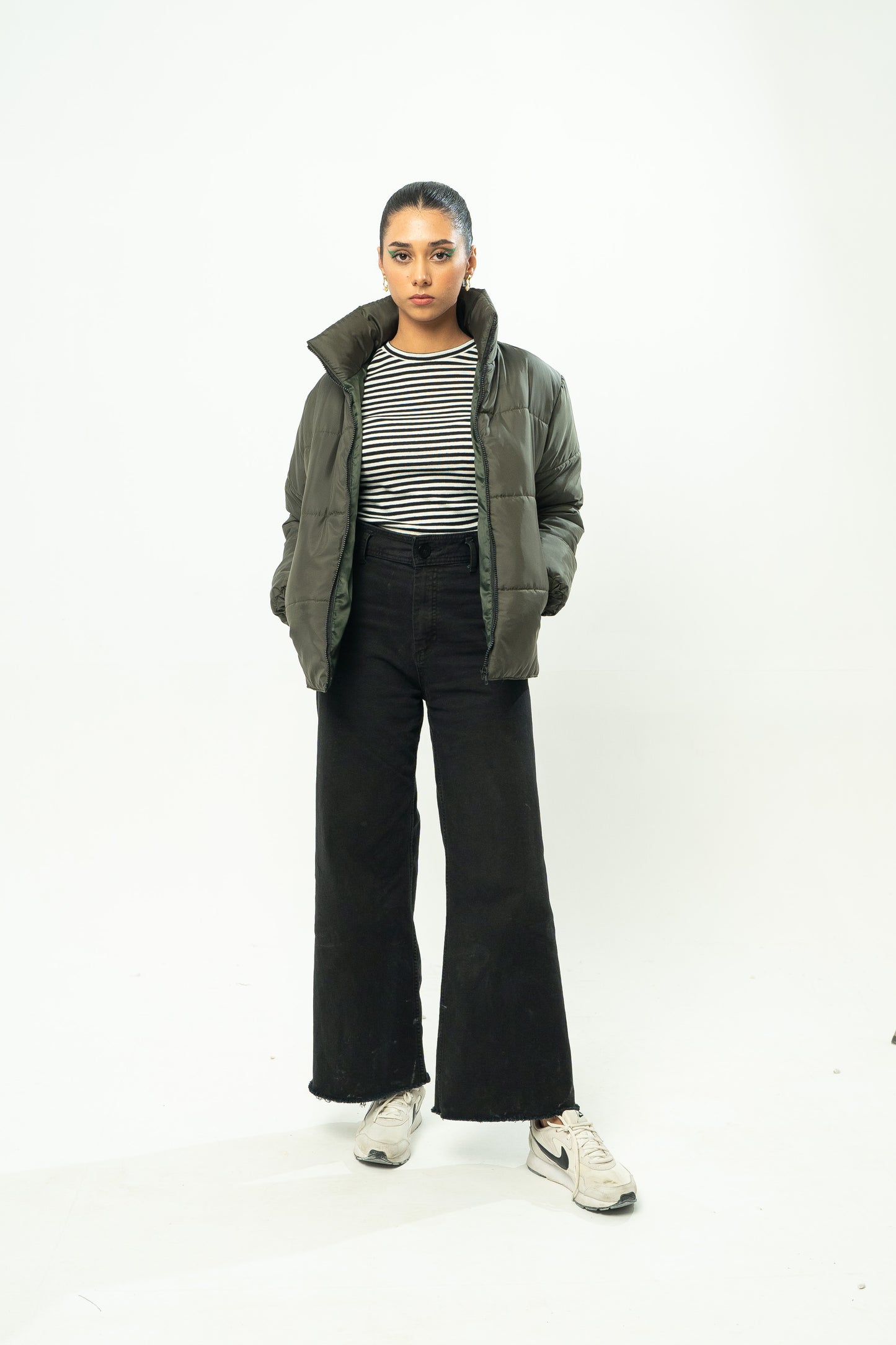 Puffer Jacket in Olive