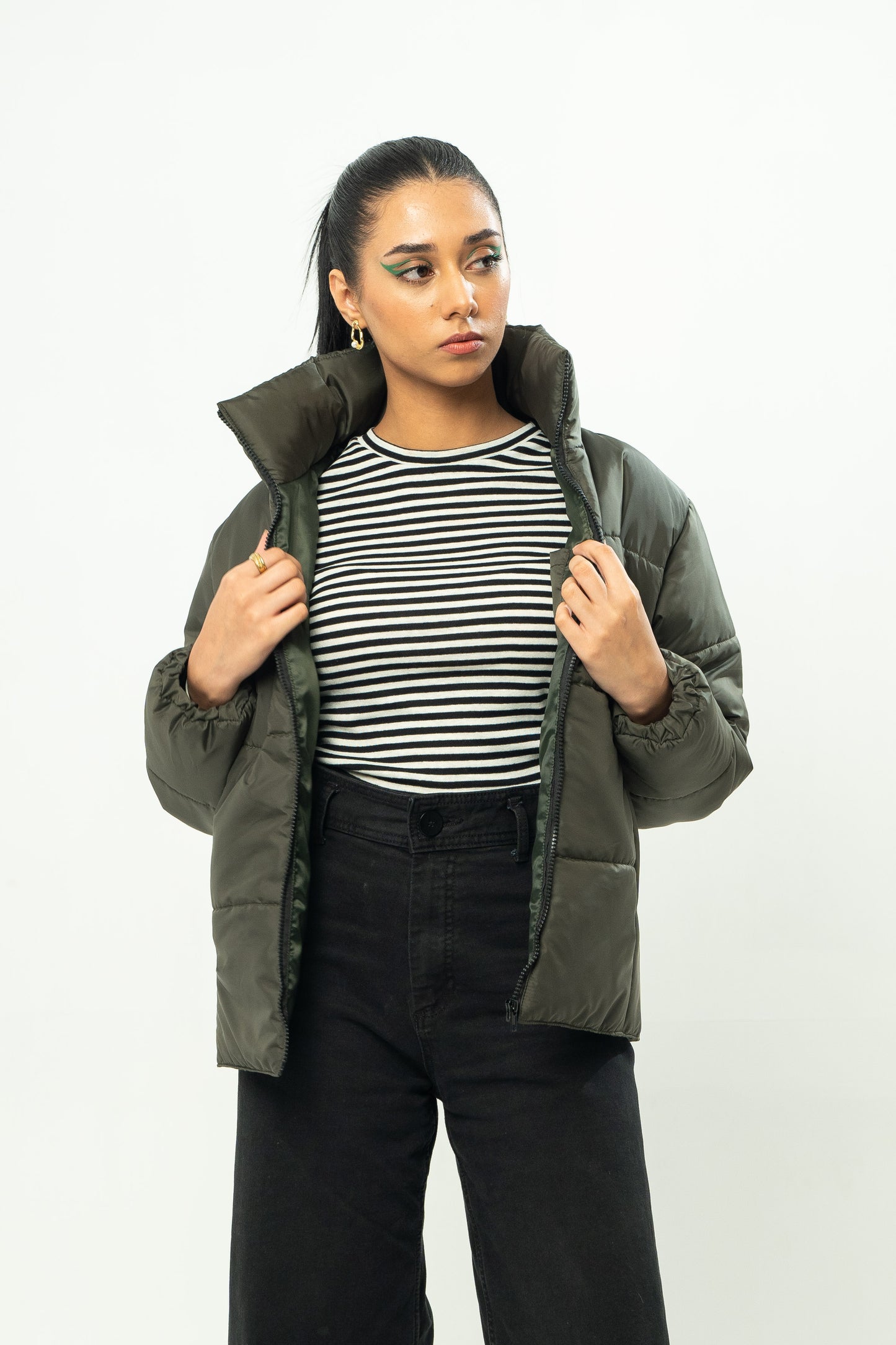 Puffer Jacket in Olive