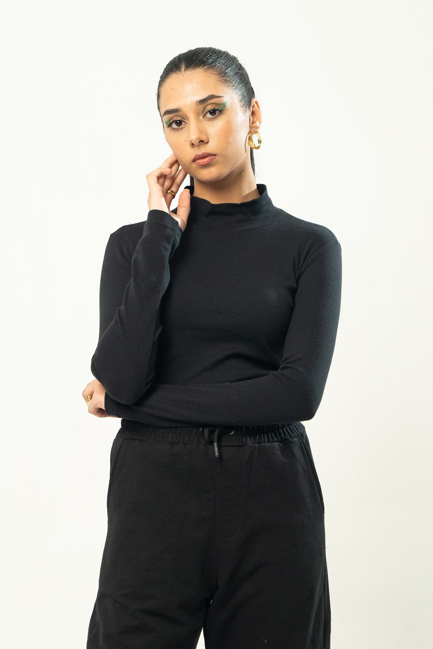 Mock Neck in Ash Black