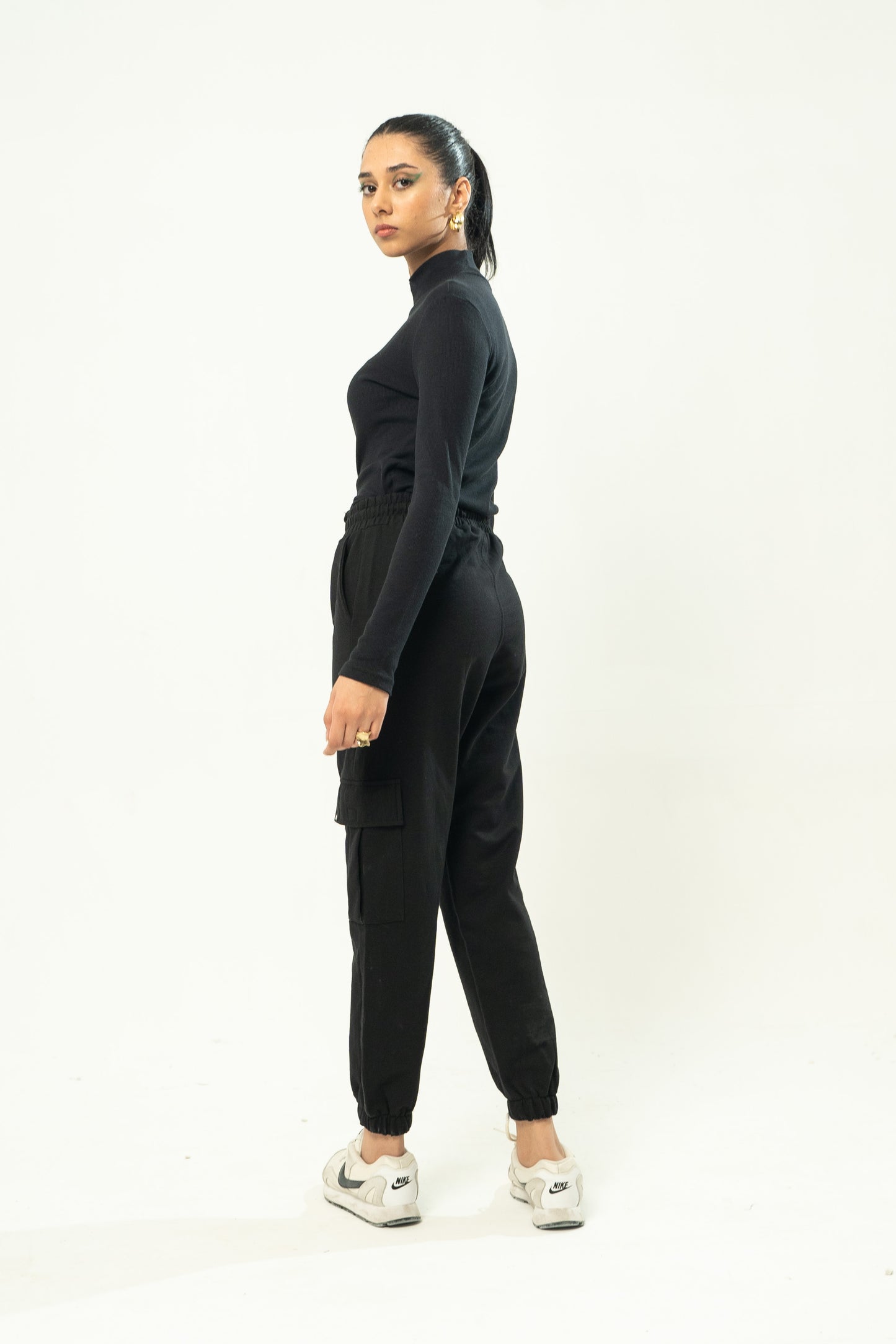 Mock Neck in Ash Black
