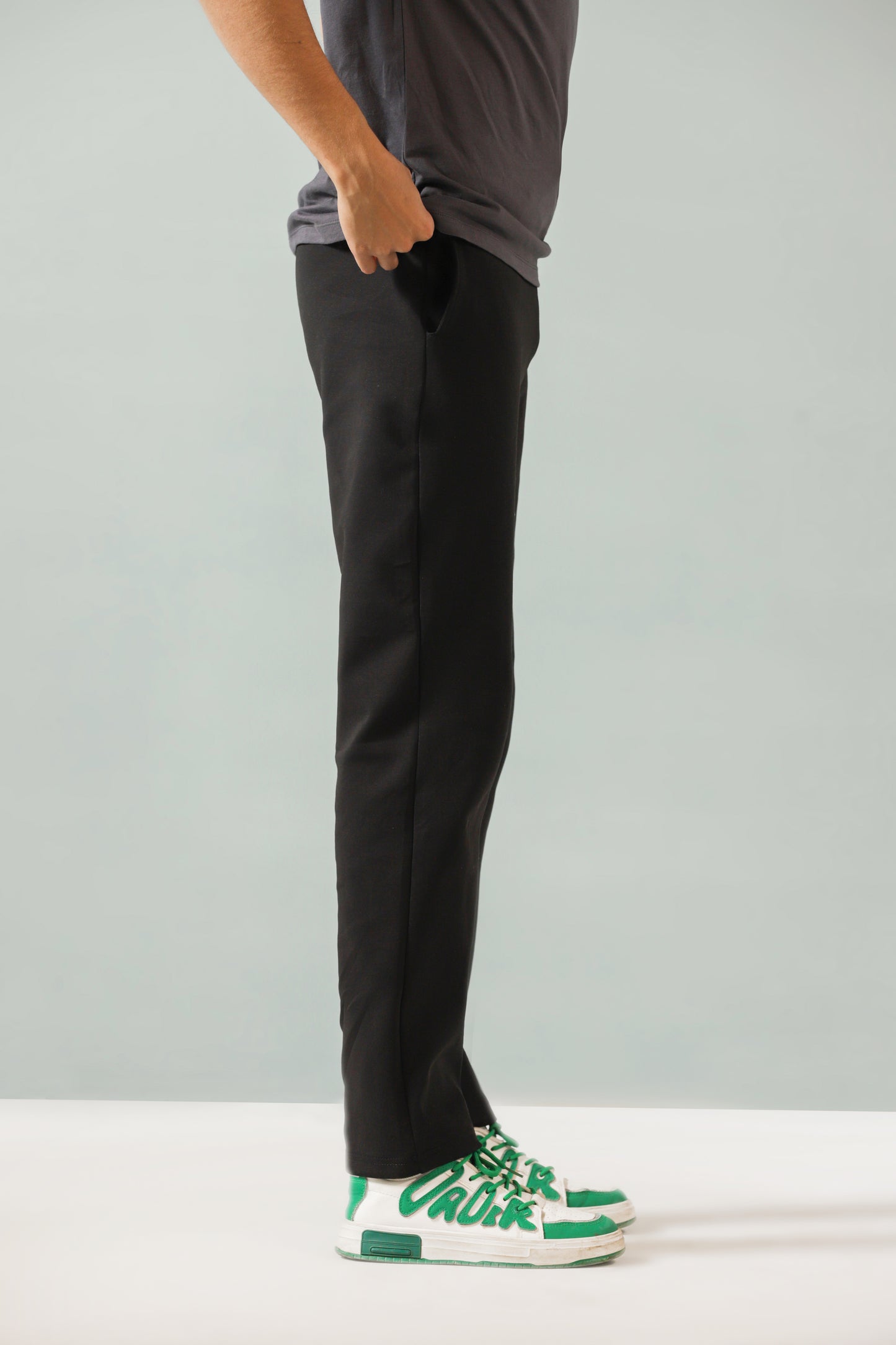 Straight-Fit Pants in Black