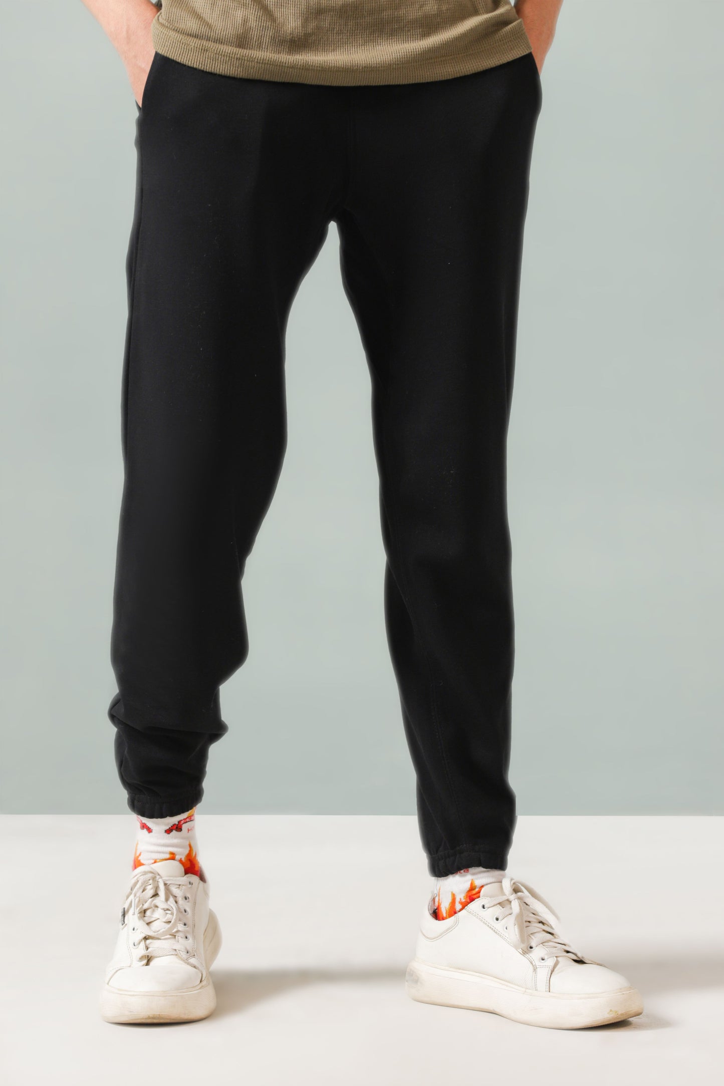 Relaxed-Fit Cotton Joggers in Black