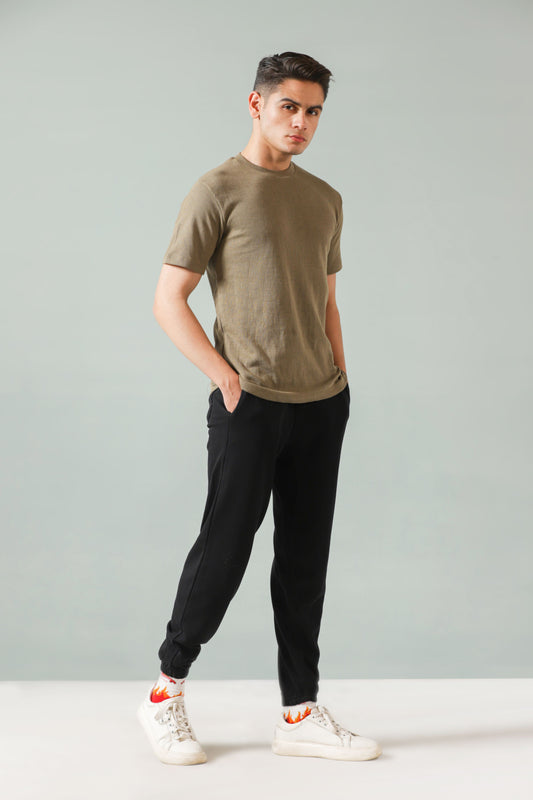 Relaxed-Fit Cotton Joggers in Black