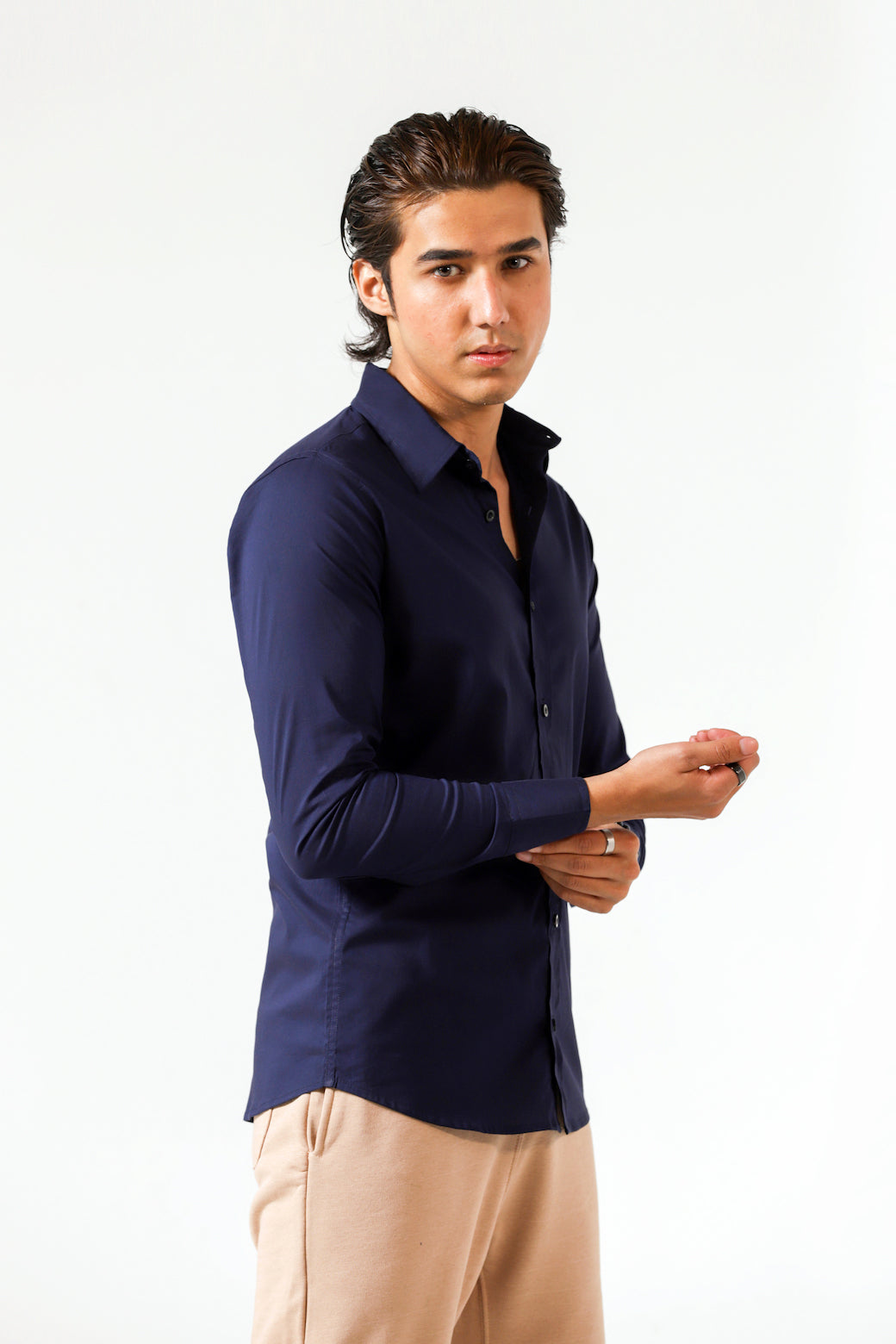 Stretch Cotton Button-Up Shirt in Navy