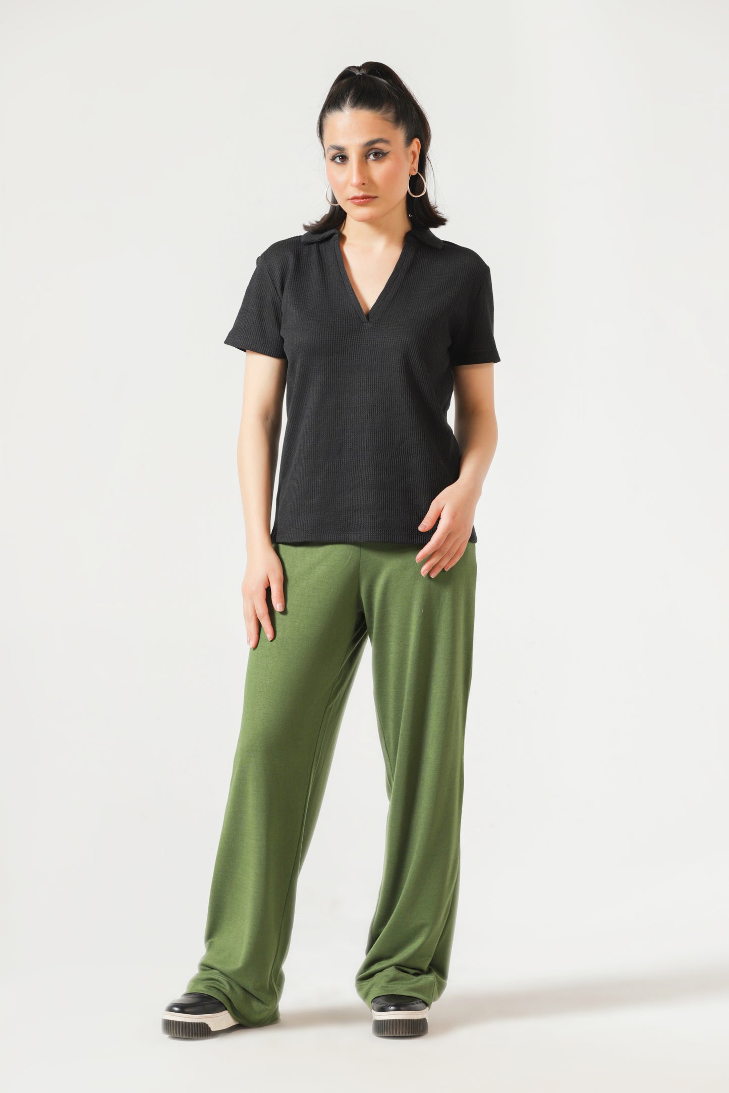 Wide-leg Trousers in Olive
