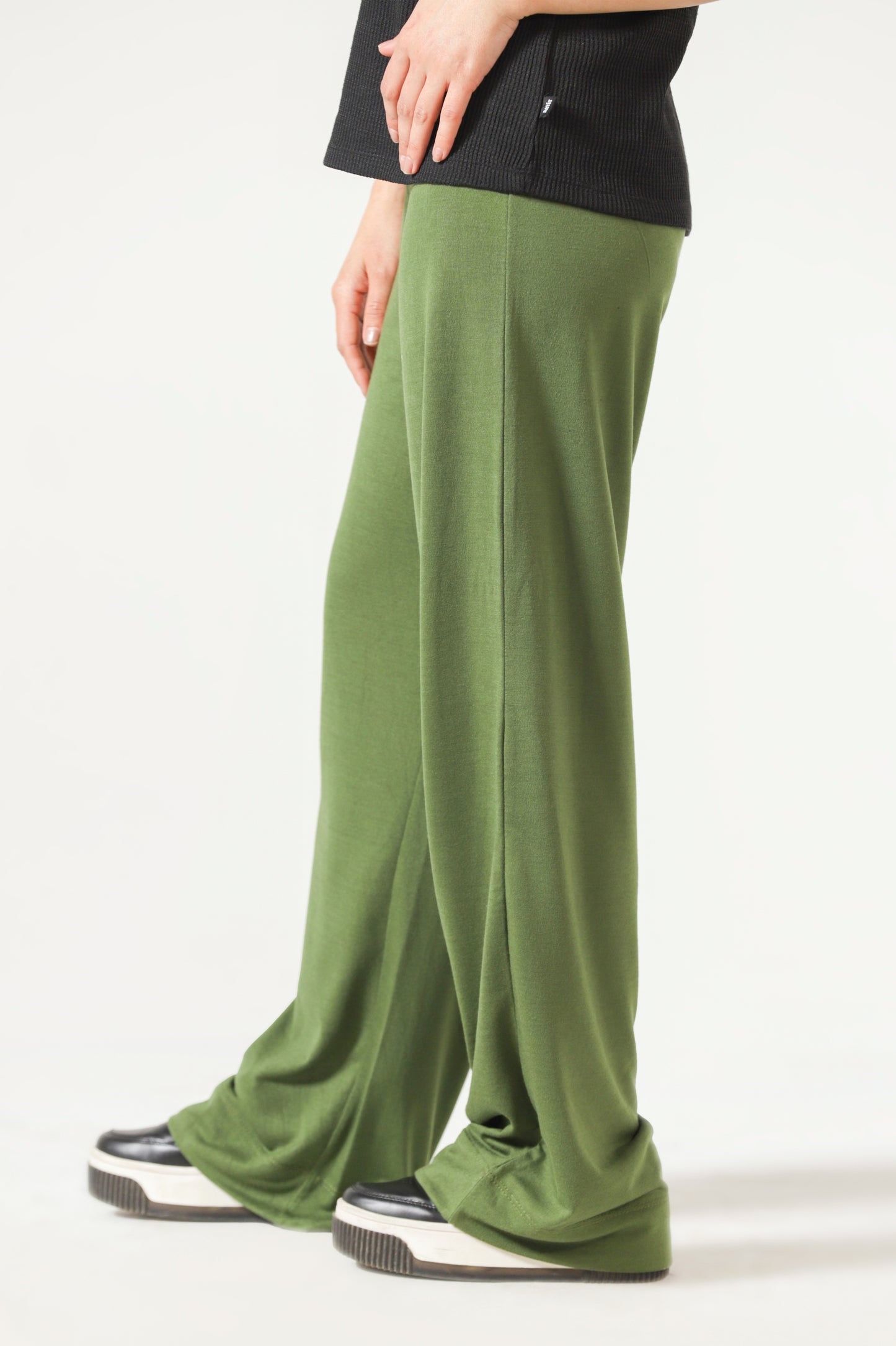 Wide-leg Trousers in Olive
