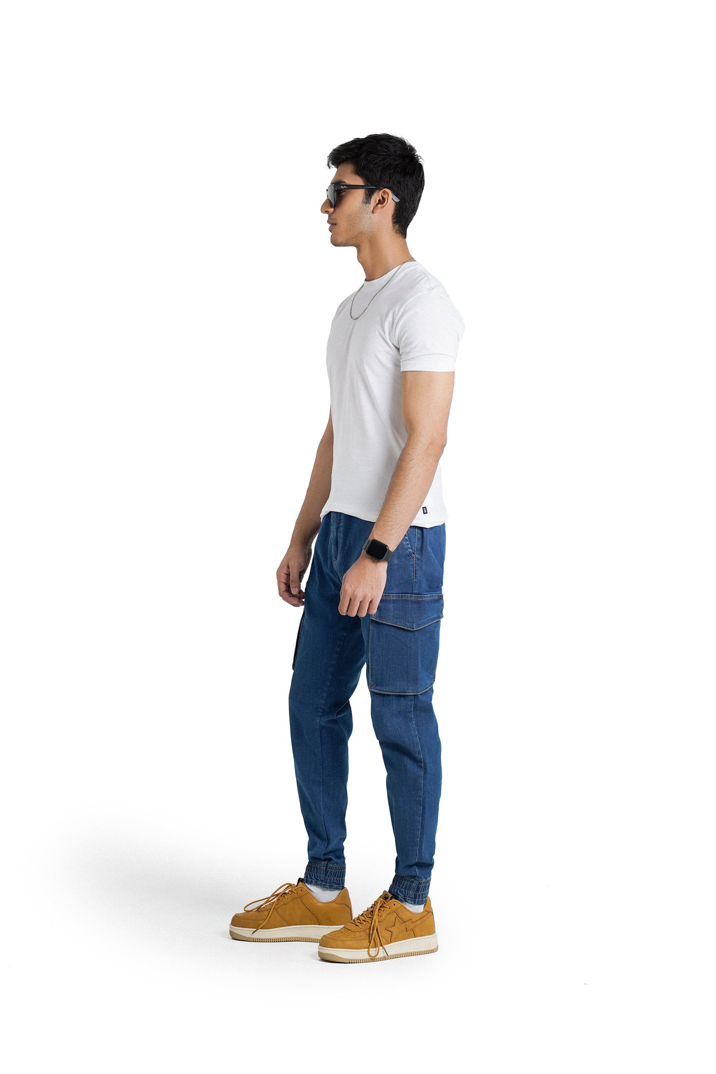Denim Cargo Pants in Mid-wash