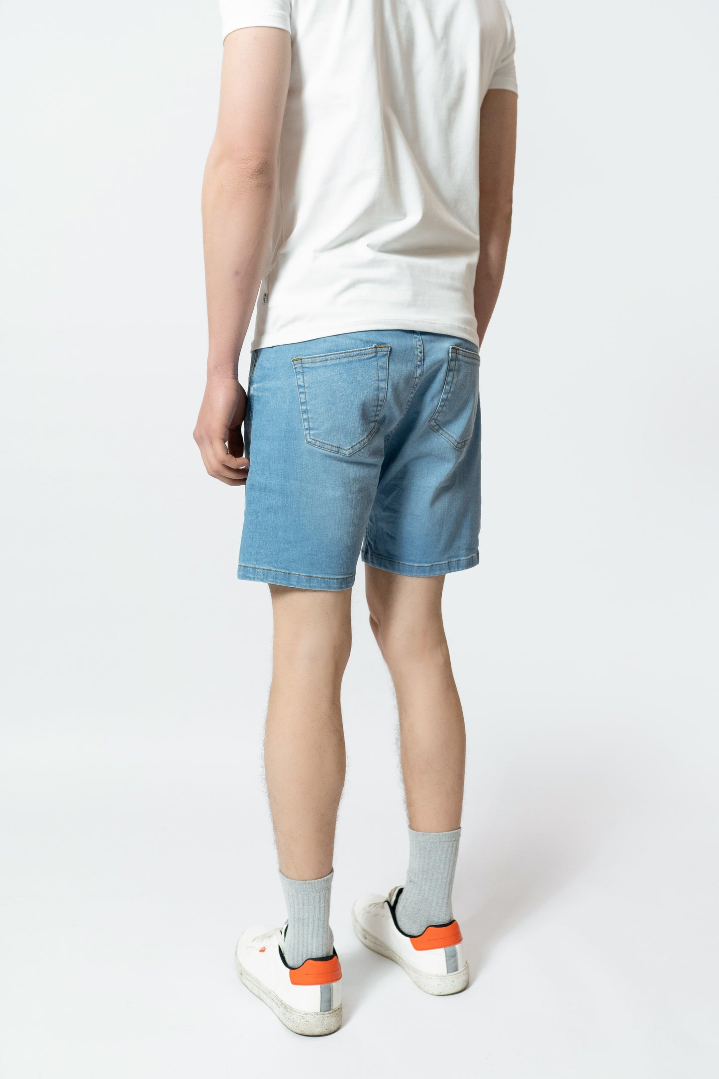 Skinny Denim Shorts in Light Wash