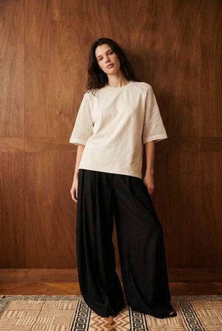 Relaxed Crochet Sleeve Raglan Tee in Cream
