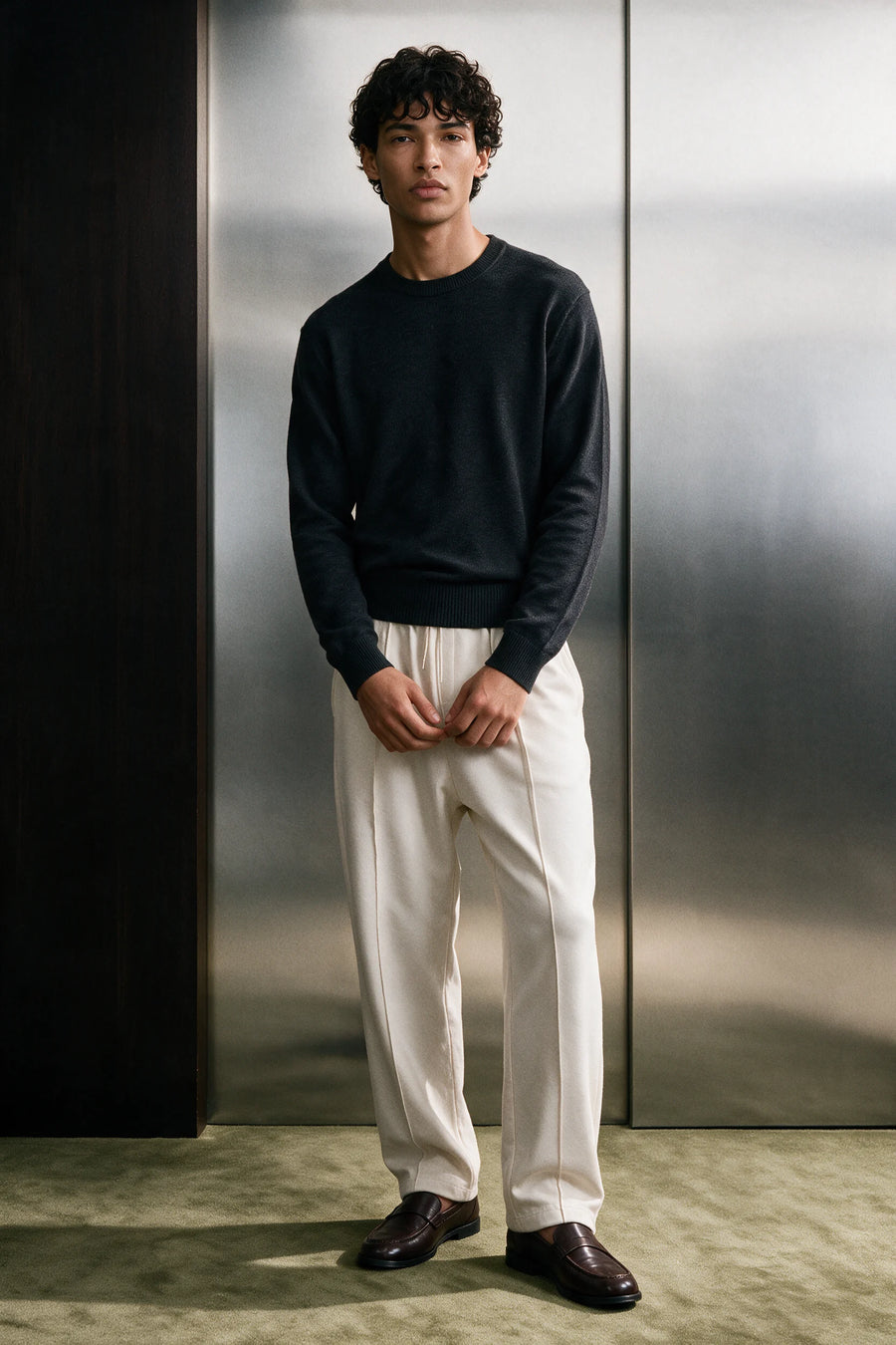 Classic Sweater Pullover / BLACK
