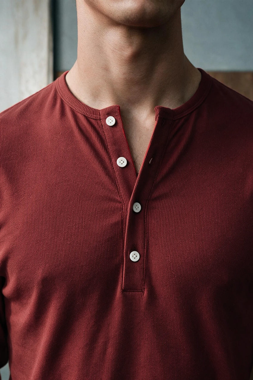 Rib-Knit Henley T-shirt / MAROON HENLEY ATTIR-MEN