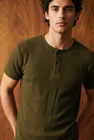 Waffle-knit Henley Shirt in Olive
