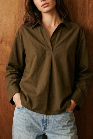 Summery V-notch Collar Shirt in Dark Green