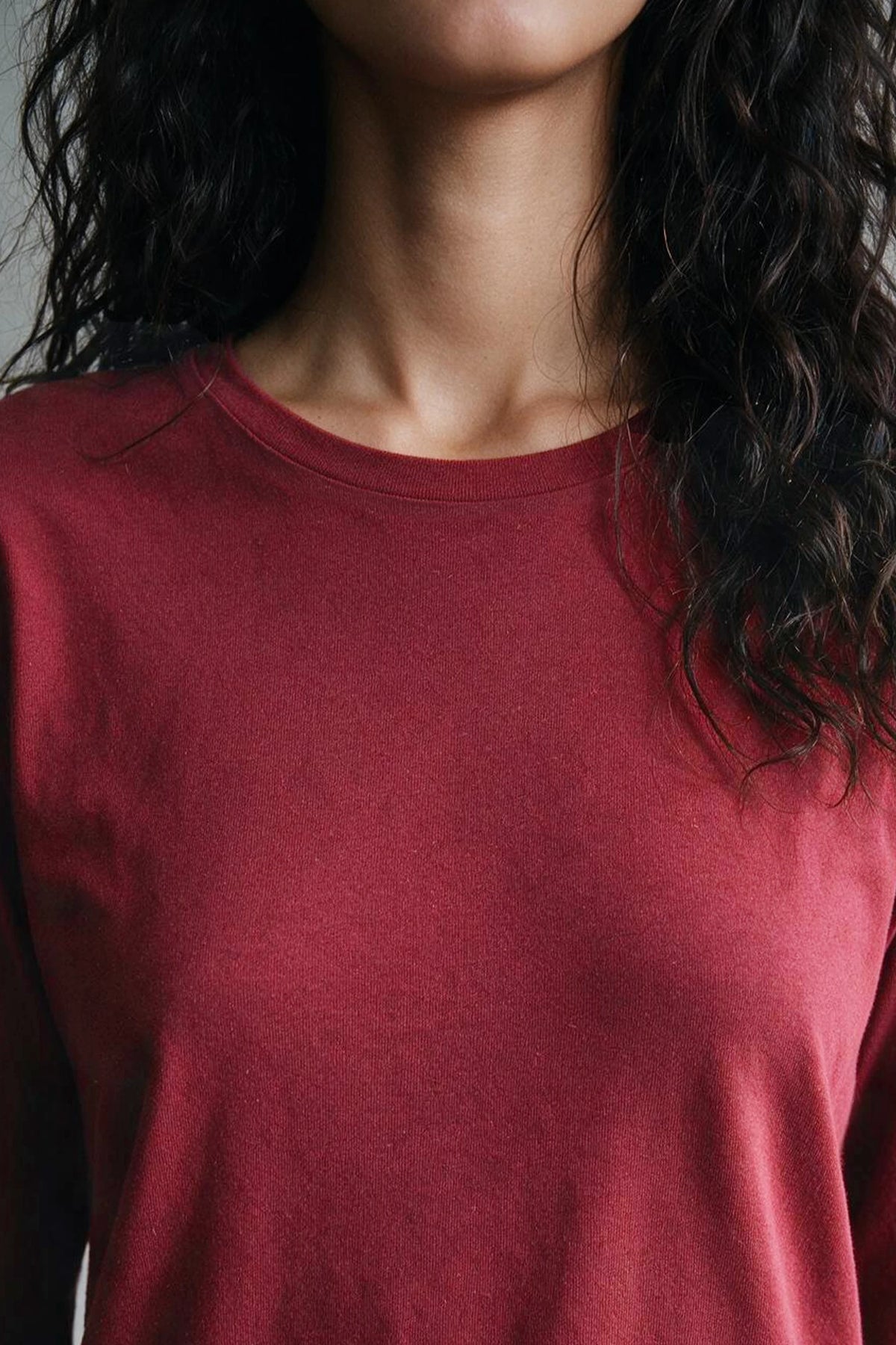Long Sleeves T-shirt / MAROON TEE ATTIR-WOMEN