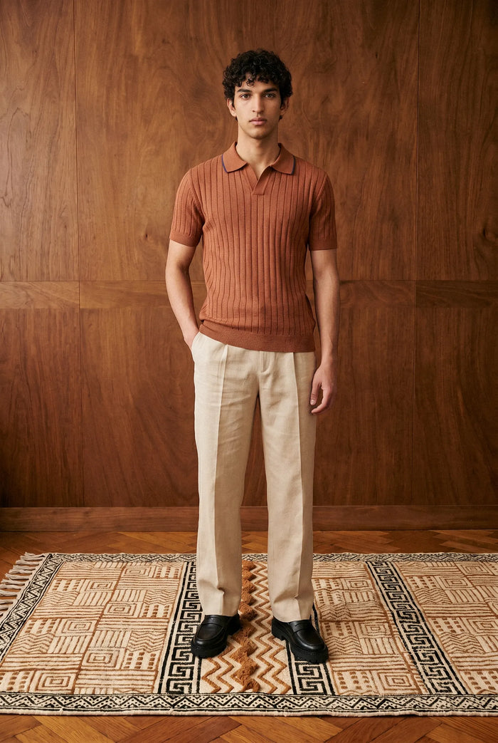 Smart Wide-leg Pleated Pants in Khaki