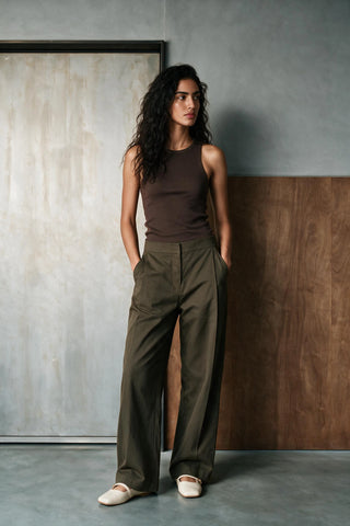 Reverse Pleated Twill Pants / DARK OLIVE PANT ATTIR-WOMEN