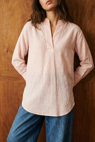 Long V-front Shirt in Pastel Pink