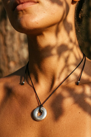 Silver Curve Necklace NECKLACE ATTIR-WOMEN