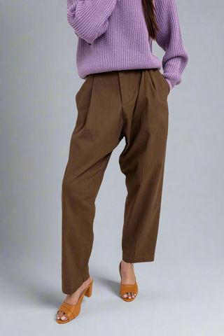 High-waist Straight-leg Pant in Sand