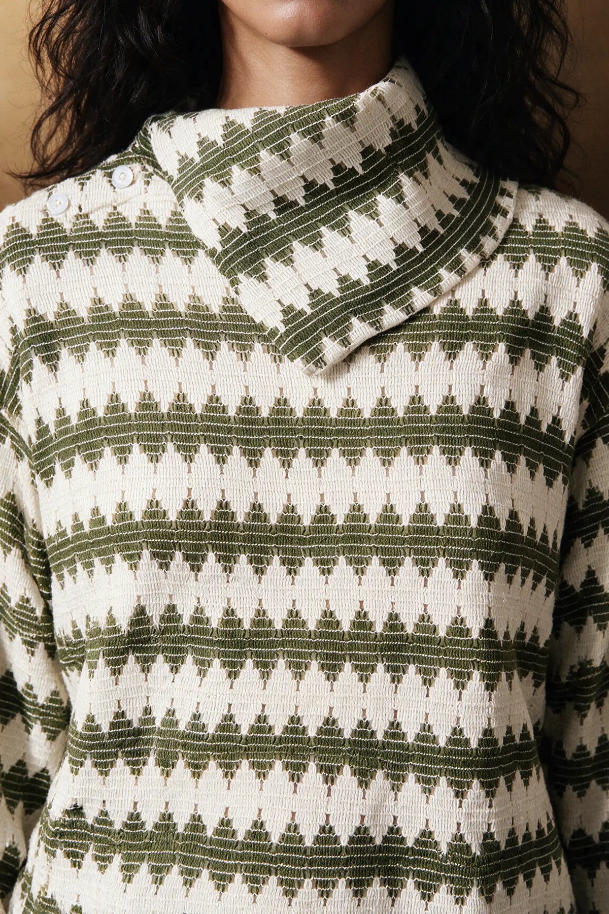 Relaxed Crochet Top / OLIVE TOP ATTIR-WOMEN