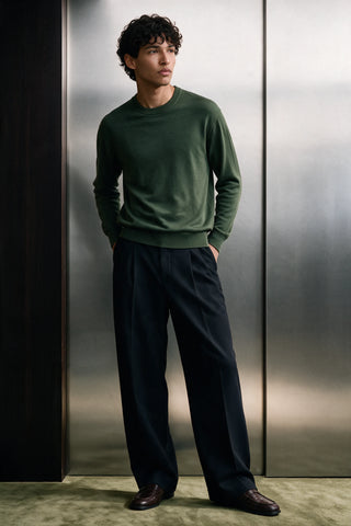 Classic Sweater Pullover / GREEN SWEATER ATTIR-UNISEX