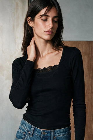 Lace-detail Top TOP ATTIR-WOMEN