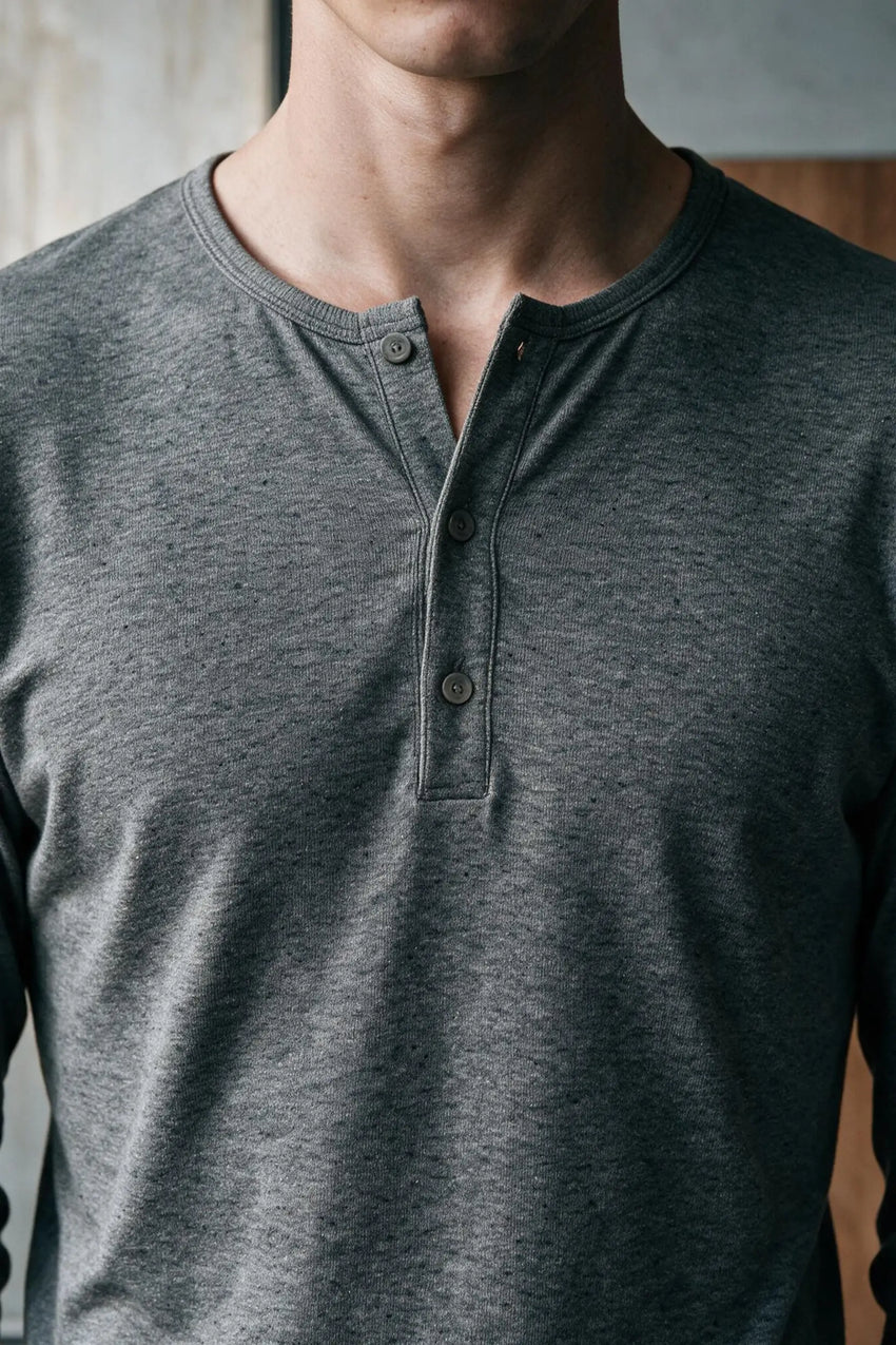 Rib-Knit Henley T-shirt / GRAY HENLEY ATTIR-MEN