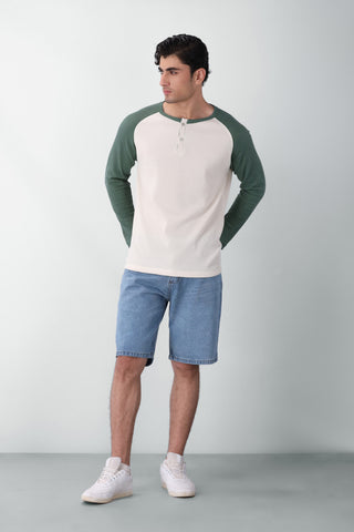 Waffle-Knit Raglan Henley in Pastel Green