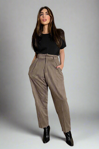 High-waist Straight-leg Pant in Corduroy