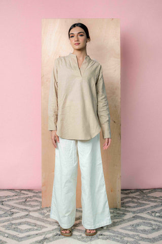 Long V-front Shirt in Khaki