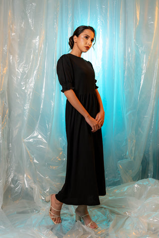 Waffle Textured Smock Midi Dress in Black