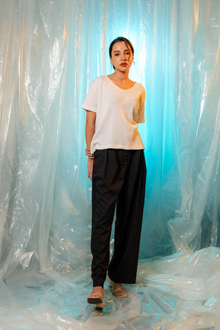 Waffle Textured V-neck Tee in White