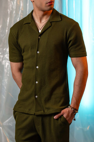 Waffle Textured Resort Shirt in Olive
