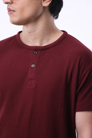 Waffle-knit Henley Shirt in Maroon