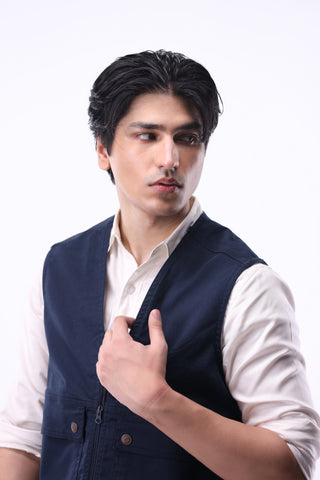 Pocket-detail Utility Vest in Dark Navy