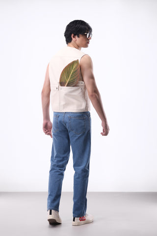 Pocket-detail Utility Vest in Light Beige