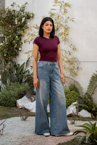 Fitted T-shirt in Burgundy