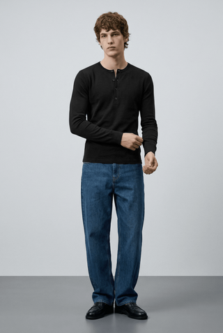 Ribbed Henley T-shirt in Black
