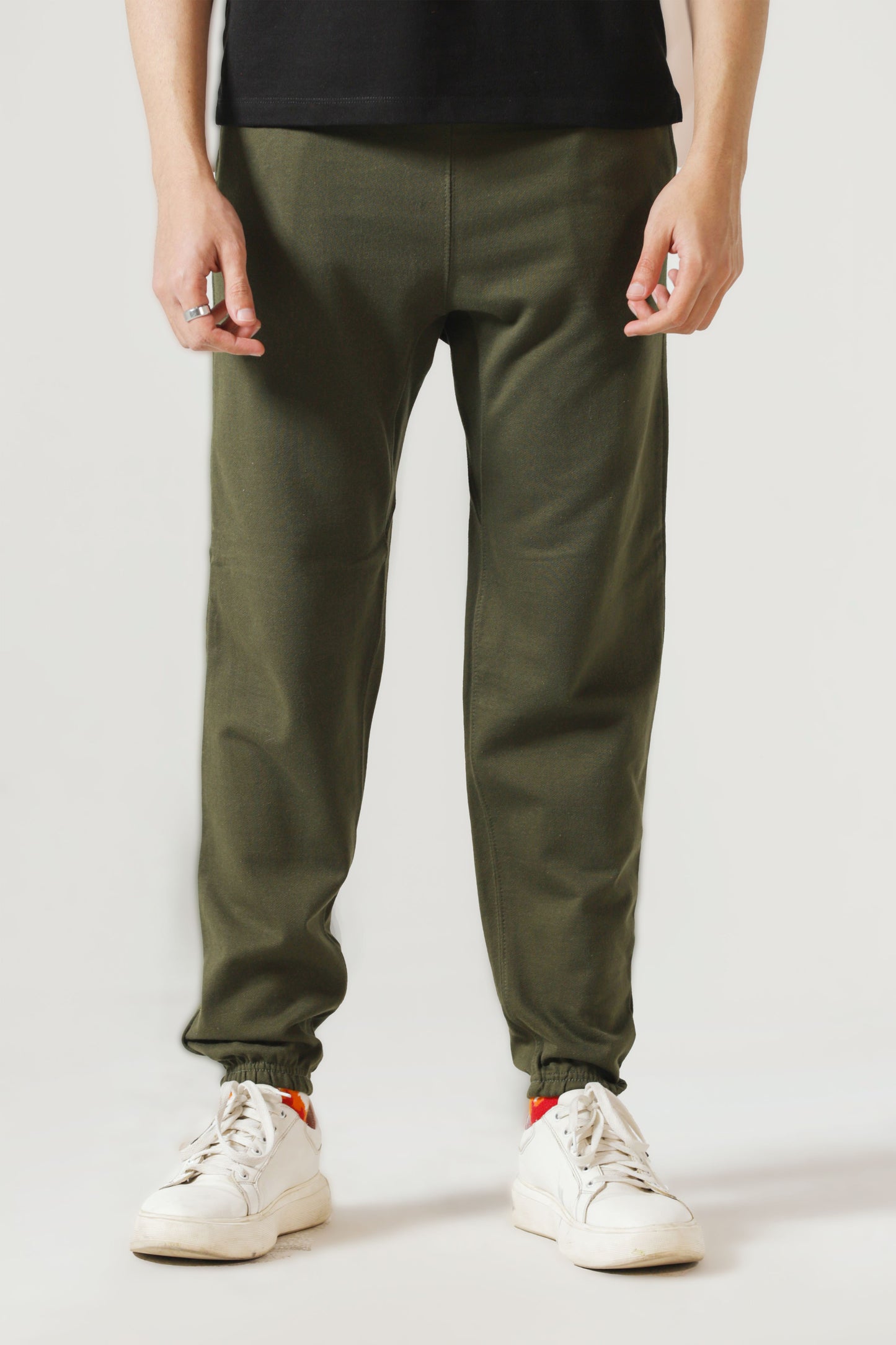 Relaxed-Fit Cotton Joggers in Olive