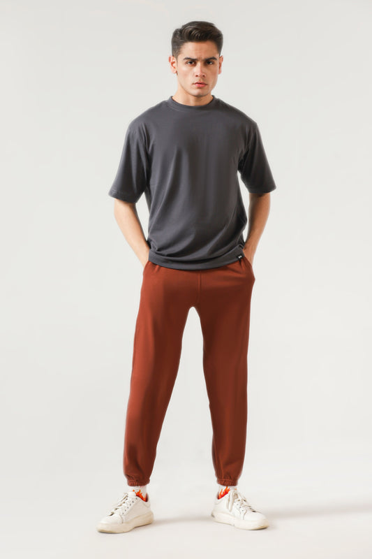 Relaxed-Fit Cotton Joggers in Burnt Red