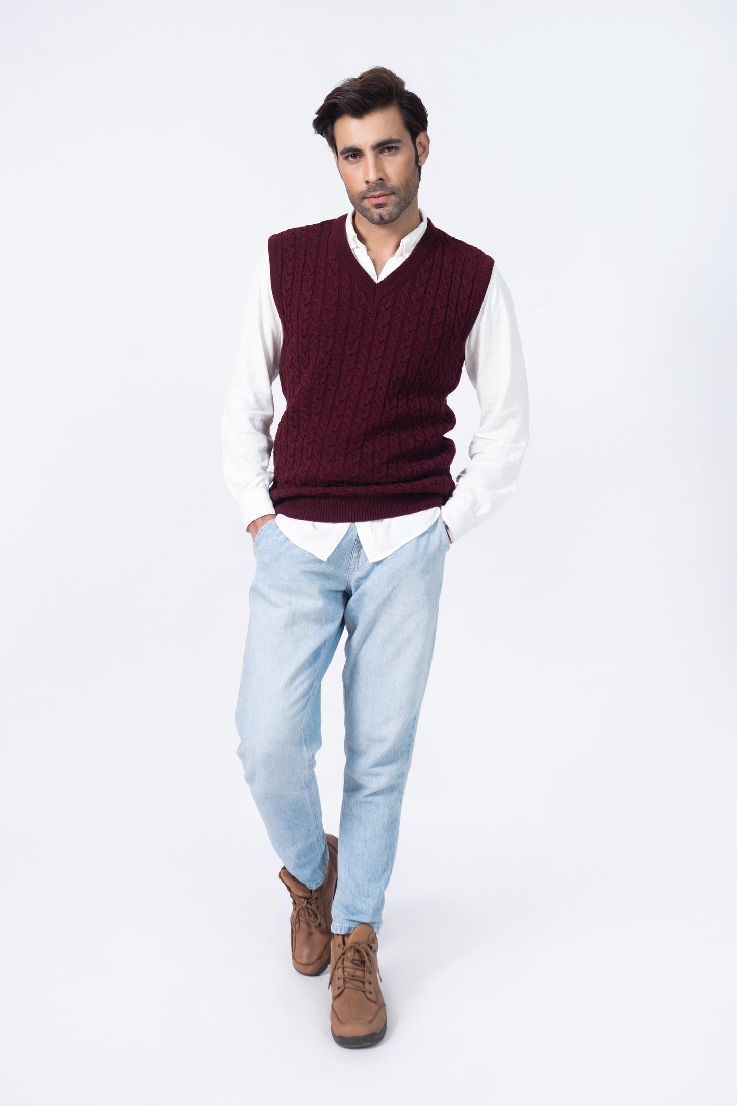 Cable-Knit Sweater in Maroon