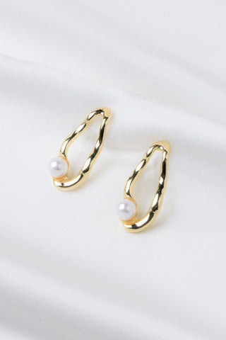 Asymmetric Oval Earrings with Pearl - AttirEARRING