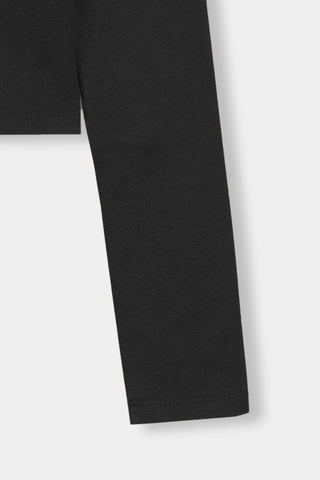Fitted T-shirt in Black - AttirTEE