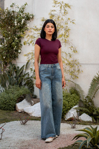 Fitted T-shirt in Burgundy - AttirTEE