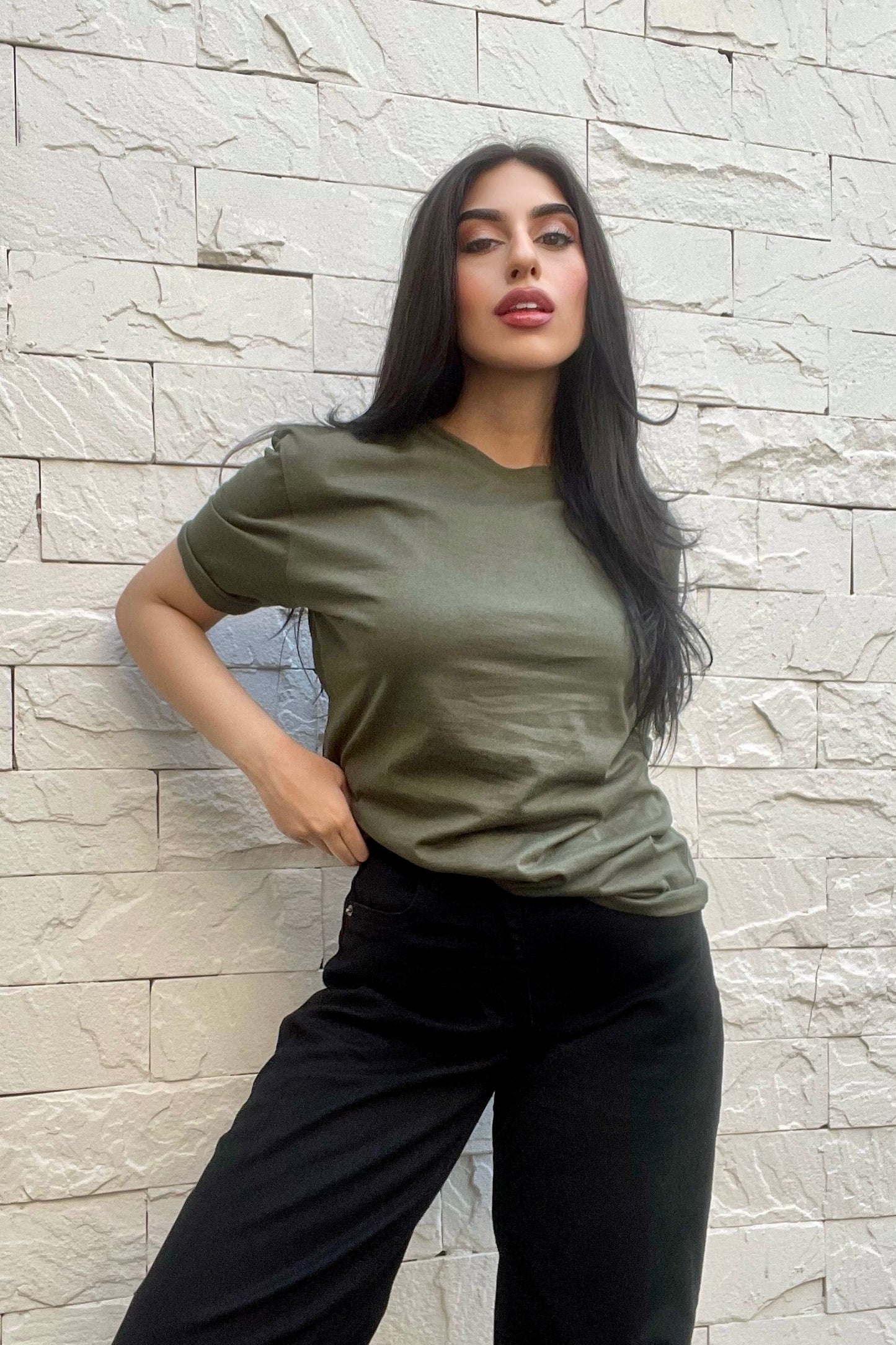 Basic T-shirt in Olive