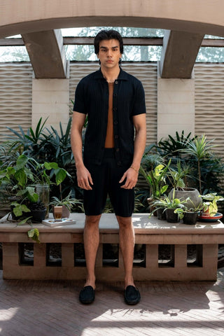 Knitted Shorts in Black - AttirSHORT