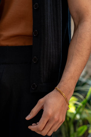 Knitted Shorts in Black - AttirSHORT