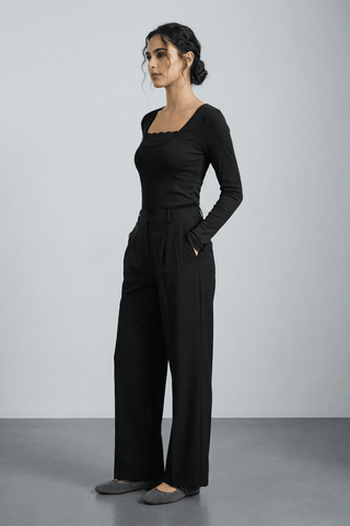 Lace - detail Top in Black - AttirTOP