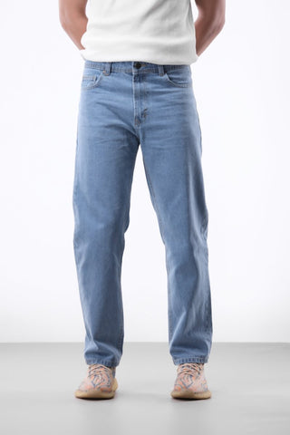 Relaxed - Fit Denim Jean in Light Wash - AttirJEAN